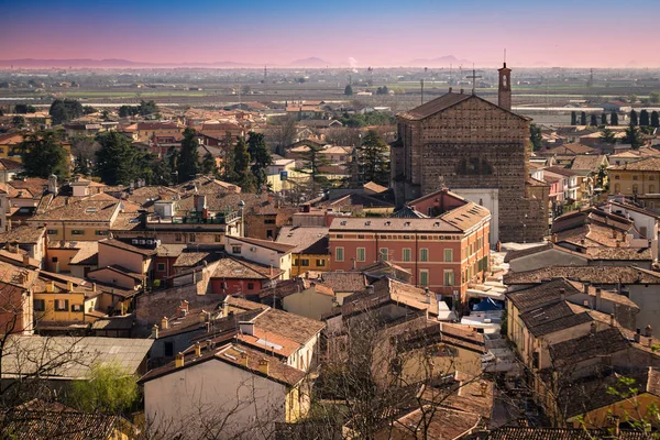 Vista de Valeggio, Itália . — Fotografia de Stock