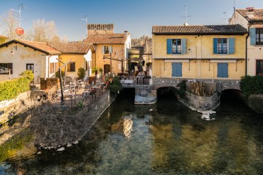 Borghetto Verona eyaletinde. Binalar inşa edildi