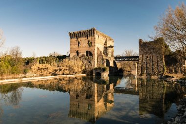 Valeggio sul Mincio, İtalya için Visconti Köprüsü.