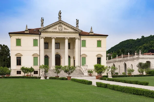 Vicenza, Veneto, Włochy - Villa Cordellina Lombardi, zbudowany w 18t — Zdjęcie stockowe