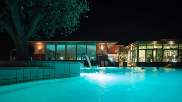 Aquaria is de thermische Spa Center van Terme di Sirmione. Een unieke — Stockfoto