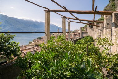 Limone sul Garda, İtalya için eski limon ev.