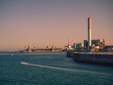 Enel Tower Torrevaldaliga Nord bir kömür yakıtlı güç planıdır