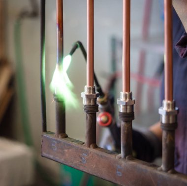 Pirinç parçaları bakır boru, lehimleme.