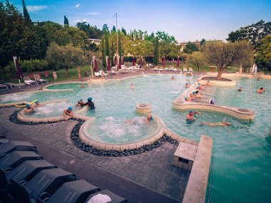 Aquaria termal Spa merkezi, Terme di Sirmione var. Benzersiz bir