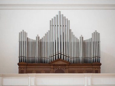 Organ girişinde bir kilisenin yukarıda.