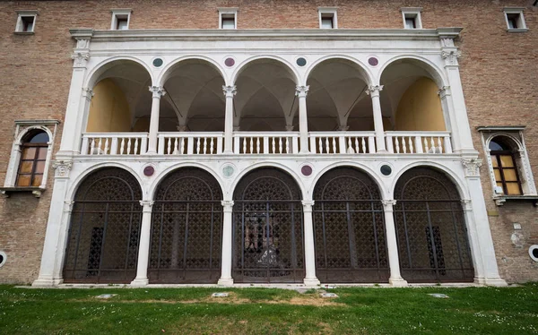 Museo d'arte della città di Ravenna . — Foto Stock