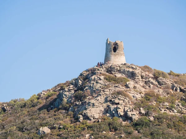 La torre de vigilancia española de Porto Giunco, Villasimius, Cerdeña, I — Foto de Stock