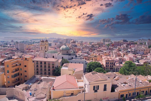 Sardinien Italien Augusti 2016 Utsikt Över Cagliari Vid Solnedgången Huvudstaden — Stockfoto