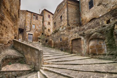 Pitigliano Tuff evleri, İtalya 'nın en güzel köyleri arasında ortaçağ kasabası..