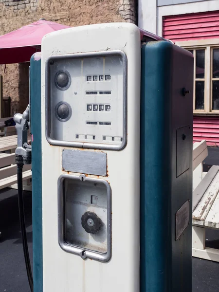 Detail Old Rusty Classic Petrol Pump — Stock Photo, Image