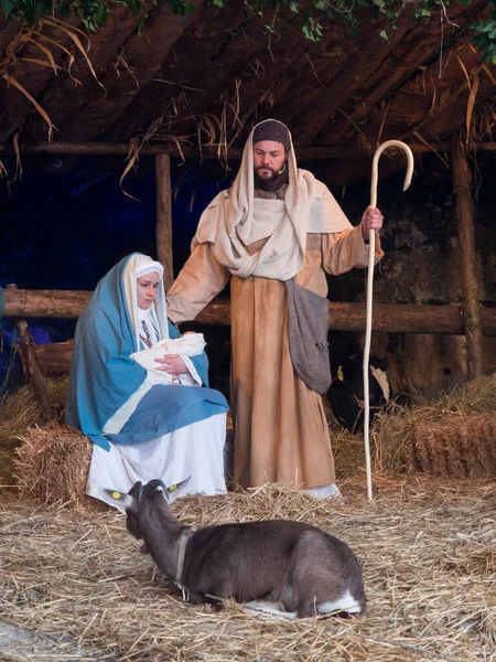Vicenza Italië December 2019 Heilige Familie Levende Kerststal Gemaakt Ter — Stockfoto