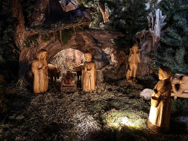 Ossana Włochy Grudnia 2019 Szopka Bożonarodzeniowa Wykonana Ręcznie Rzeźbionych Drewnianych — Zdjęcie stockowe