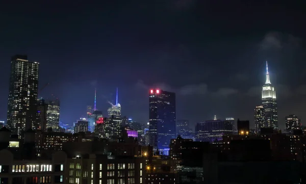 Noční Pohled Panorama Manhattanu Střeše Umístěny Jiho Západním Rohu Ostrova — Stock fotografie