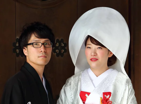 Tokyo Japon Août 2017 Couple Japonais Jour Leur Mariage Temple Photo De Stock