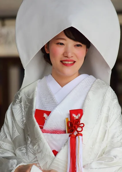 Tokyo Japon Août 2017 Couple Japonais Jour Leur Mariage Temple Images De Stock Libres De Droits