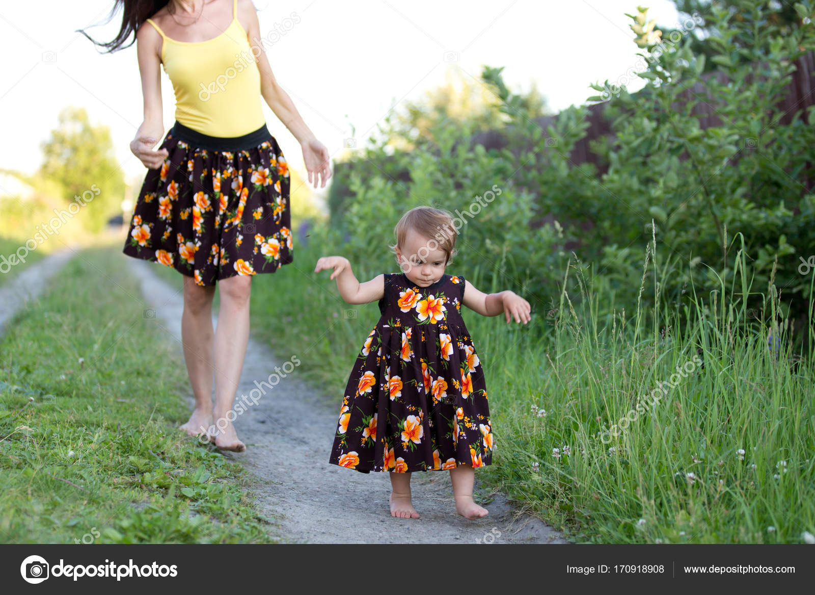 mom and baby girl same dress