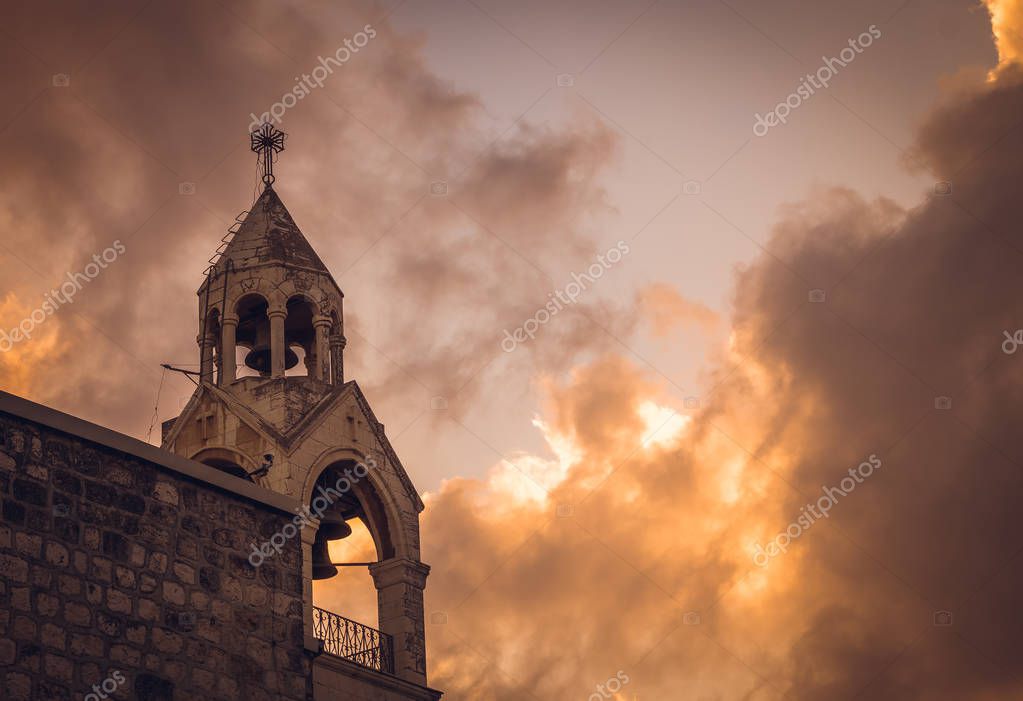 Campanario de la Iglesia de la Natividad, Belén, Palestina — Foto editorial de stock © konoplizkaya #129277428 Campanario de la Iglesia de la Natividad, Belén, Palestina — Foto editorial de stock © konoplizkaya #129277428