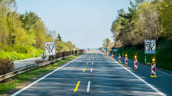 Ремонт автомагистрали в Чехии. Дорожные работы — стоковое фото