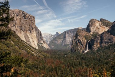 Yosemite Vadisi'nden yaz aylarında