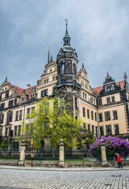 Eski Dresden Kalesi ve Dresden yaya tarihsel dörtte. Eski Avrupa'nın modern yaşam