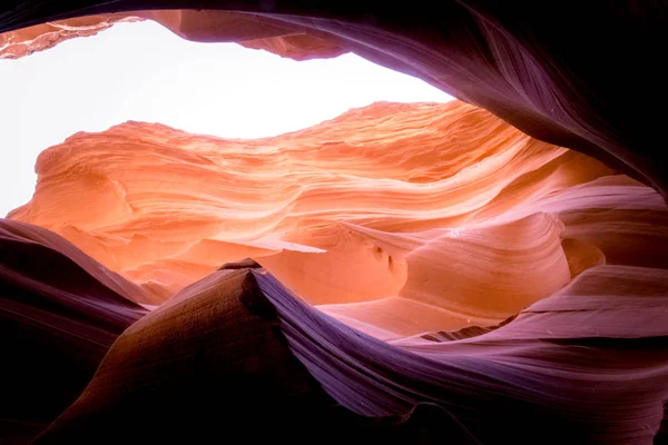 Erosion of sandstone rocks in and the lower Antelope Canyon — Stock Photo, Image