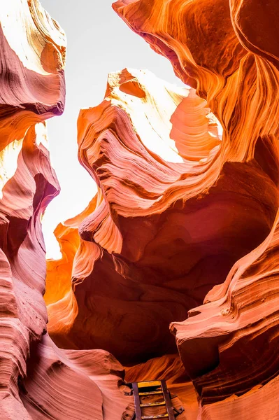Rochers de grès dans l'Antelope Canyon. Érosion — Photo