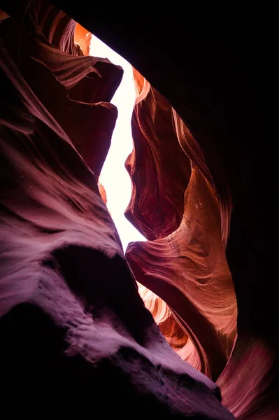 Texture di pietra erosa. Arenaria nel Canyon Inferiore di Antelope — Foto Stock