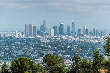 Los Angeles şehir gökdelenler. Griffith Park gözlem güverteden görüntülemek