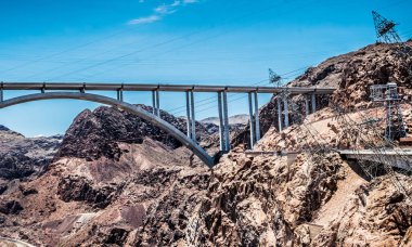 Güçlü Hidroelektrik Santrali Colorado Nehri üzerinde. Hoover Barajı