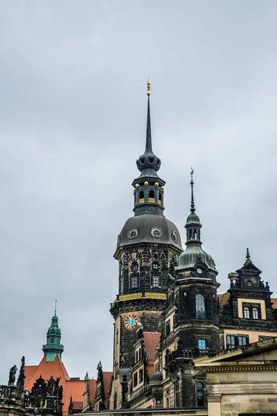 Torre Del Reloj Palacio Real Dresde Cielo Sombrío Alemania — Foto de Stock