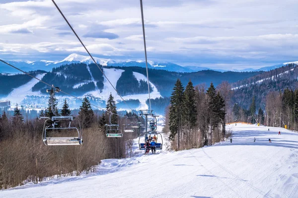 Moderne Skilift Een Ski Oord Karpaten Wintervakantie Europa — Stockfoto