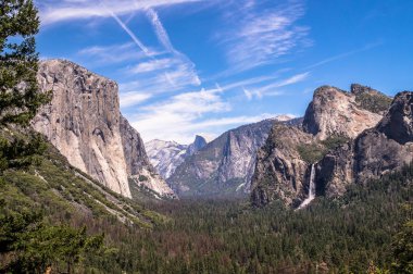 Korumalı Yosemite Vadisi'nden Yosemite Milli Parkı, Kaliforniya, ABD