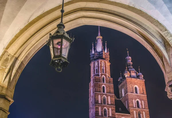 Cracovia Polonia Noviembre 2019 Iglesia Católica Mariacki Mercado Medieval Filas — Foto de Stock