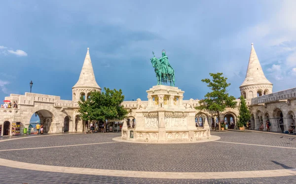 Будапешт Венгрия Августа 2019 Года Величественная Венгерская Статуя Короля Маттиаса — стоковое фото
