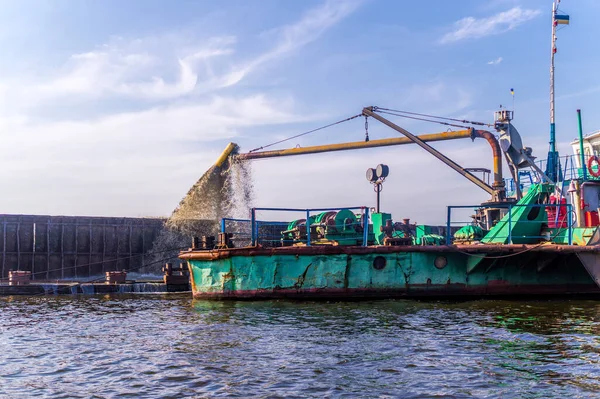 Old Barge Cleans Bottom Dnieper River Silt — Stock Photo, Image