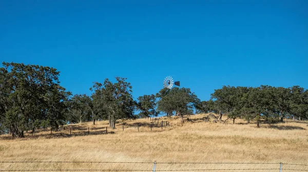 Paisaje Rural California Campos Molino Agua — Foto de Stock