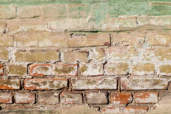 Старая Кирпичная Стена Пилинг Треснувшей Краски Красном Кирпиче — стоковое фото