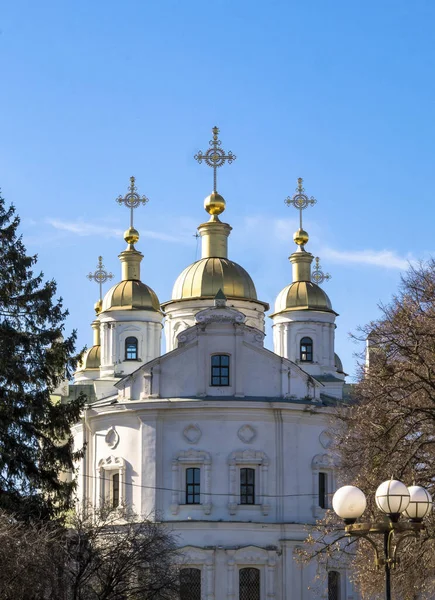 Igreja Ortodoxa Poltava Contra Céu Azul Primavera — Fotografia de Stock