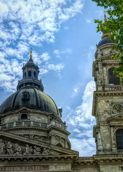 Budapest Ungarn Juli 2019 Die Majestätische Fassade Des Alten Stephansdoms — Stockfoto