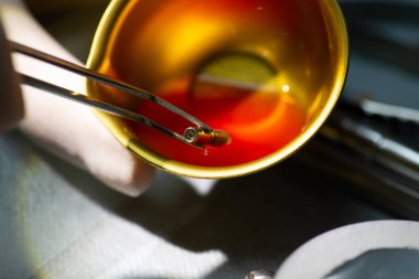 implant dişçilik işini kapat