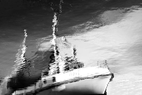 挪威船水背景思考 — 图库照片