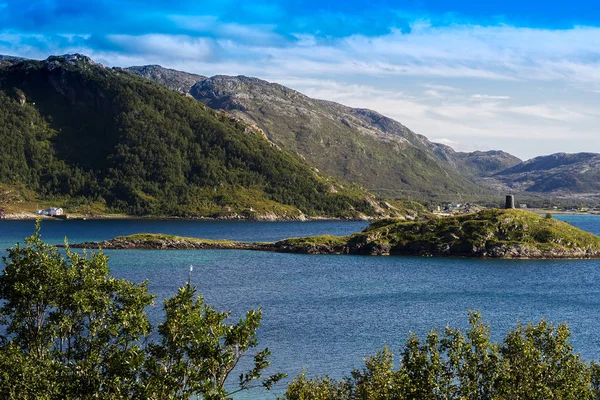 Krajobraz wyspy północnej Norwegii tło — Zdjęcie stockowe