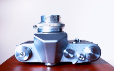 Vintage rangefinder fotoğraf makinesi görünümü en iyi bokeh arka plan