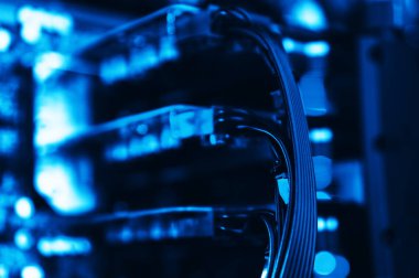 Yatay canlı mavi ekran kartları SLI bokeh arka plan backdro