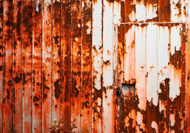 Yatay turuncu paslı kabin kapısı dokulu arka plan