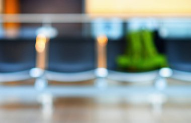 Çanta bokeh arka koltuklarla Havaalanı