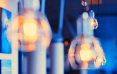 Yatay sıcak kafe lamba bokeh arka plan