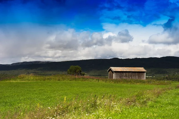 Classique Norvège grange paysage fond — Photo