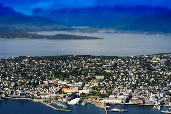 Mikro oyuncak Tromso şehir arka plan Tilt kaymıştır